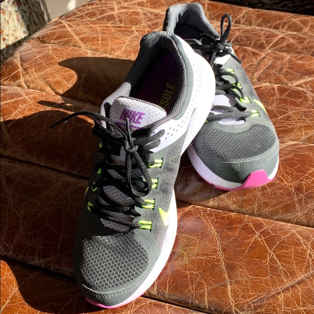 NIKE ZOOM Elite 6 Walking shoes